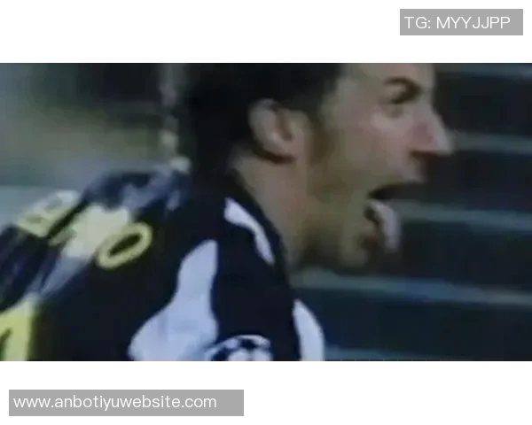 乔纳森戴维称赞儒尼尼奥为历史最佳任意球手总能进球的传奇表现