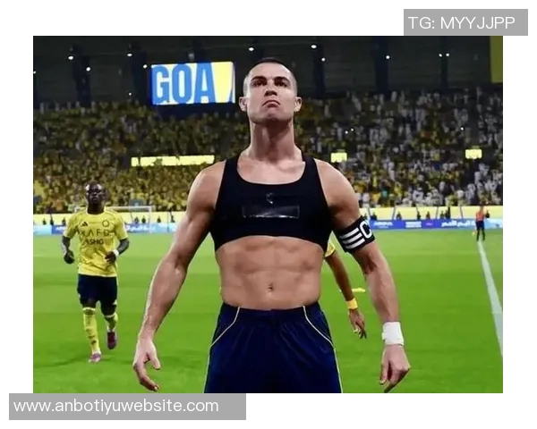 C罗进球数突破950引发热议费迪南德感慨埃弗拉质疑争论何需继续 C罗进球数突破950引发热议费迪南德感慨埃弗拉质疑争论何需继续