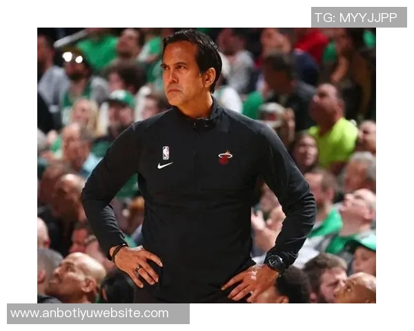 斯波称赞球队进攻流畅鲍威尔展现爆发力成为关键天才 斯波称赞球队进攻流畅鲍威尔展现爆发力成为关键天才