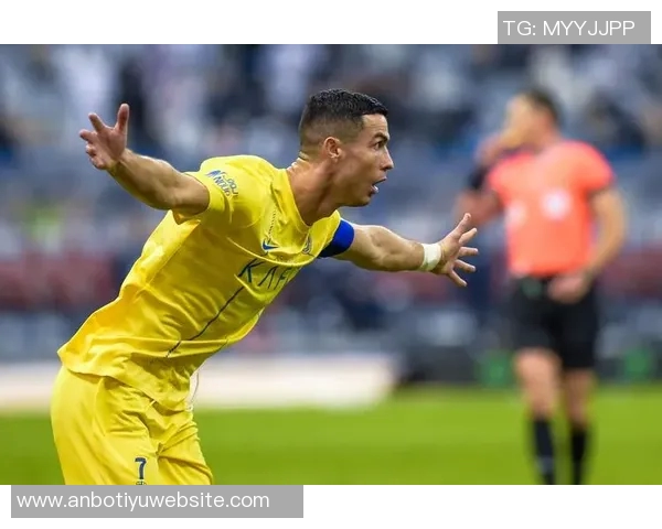 C罗社交媒体庆祝击败爱尔兰再下一城鼓励队友继续努力奋战