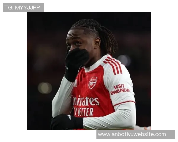 埃泽精彩表现助球队获胜数据显示2射门1射正打进1球并成功过人