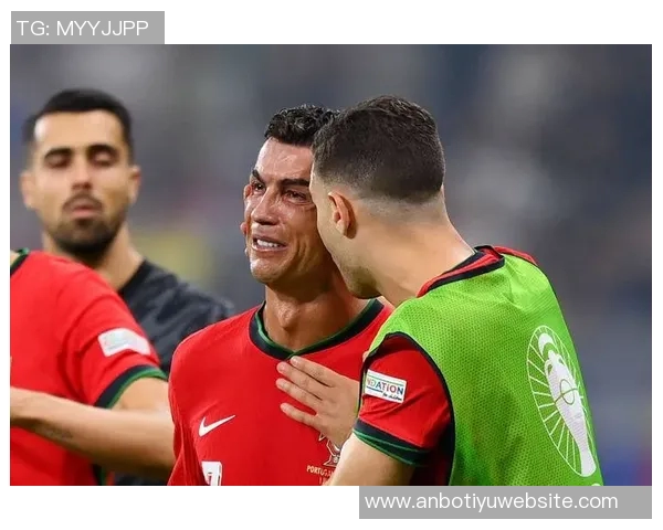 C罗征服三大联赛是否还需世界杯证明自己梅西未能做到的成就