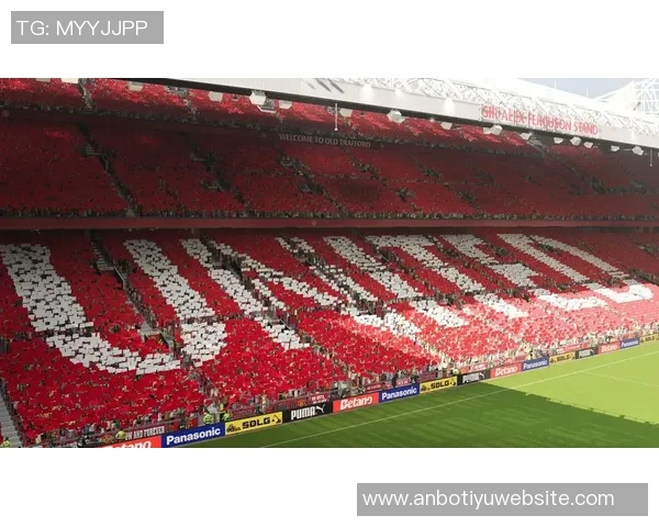 曼联上赛季员工减少208人本赛季或将继续裁员调整