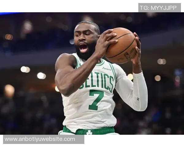 名嘴分析东部球队机会增多因绿军与步行者伤病影响大将表现