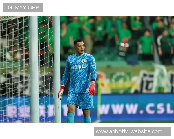 王大雷从杭州中超赛场直奔宁波现场观战WTA单打决赛精彩瞬间不容错过 王大雷从杭州中超赛场直奔宁波现场观战WTA单打决赛精彩瞬间不容错过