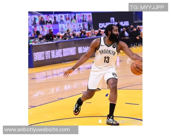 方昊在职业赛事中达成百场里程碑贡献11粒进球展现出色表现