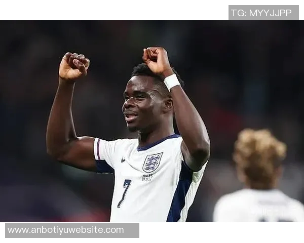 足坛亿元先生大盘点:英超领衔9人西甲紧随其后7人德甲法甲各有一席之地 足坛亿元先生大盘点:英超领衔9人西甲紧随其后7人德甲法甲各有一席之地