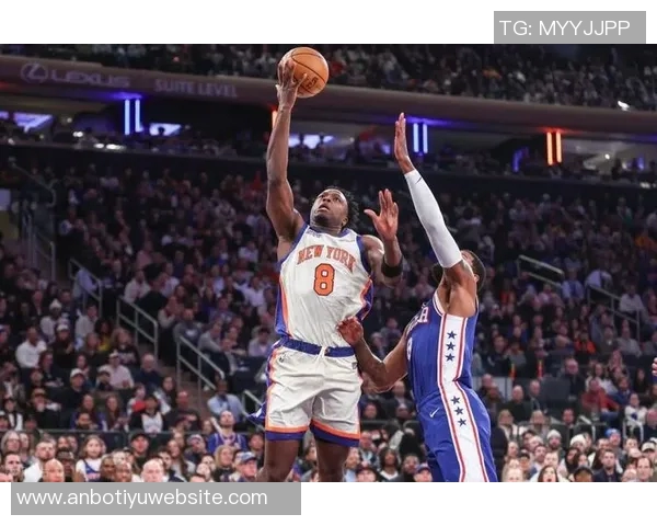 球队新星埃奇库姆首秀狂砍34分恩比德马克西等人欢庆泼水庆祝